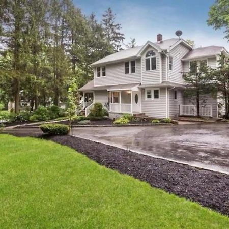 Private Suite In Huntington Station 外观 照片